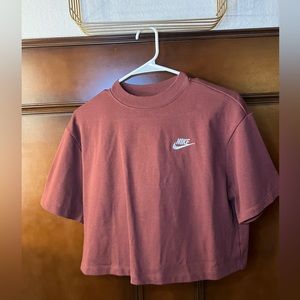 NIKE Sportswear Essentials Womens Boxy Mock Neck Tee